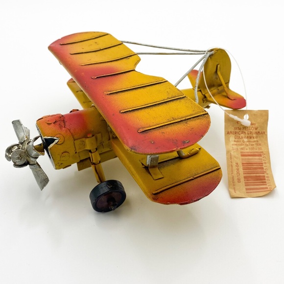 Retro Classic Handmade Iron '1936 YELLOW AMERICAN GRUMMAN GULFHAWK II' Model - Picture 2 of 4